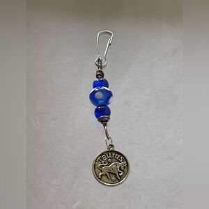 Taurus zipper pull New